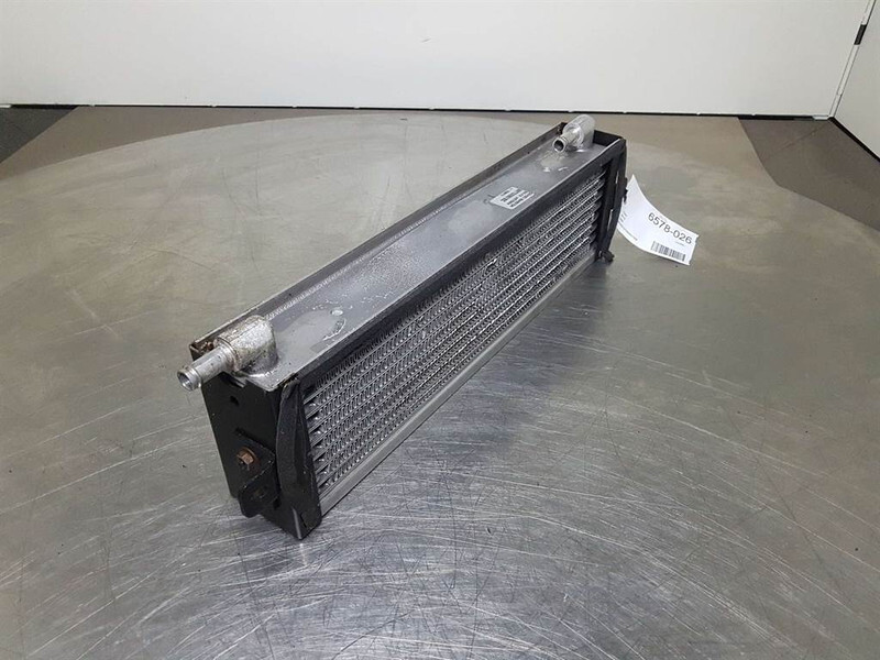 Case 621D-Denso MNY70266601B2C-Airco condenser/koeler - Ram/ Chassi för Byggmaskiner: bild 2 Case 621D-Denso MNY70266601B2C-Airco condenser/koeler - Ram/ Chassi för Byggmaskiner: bild 2