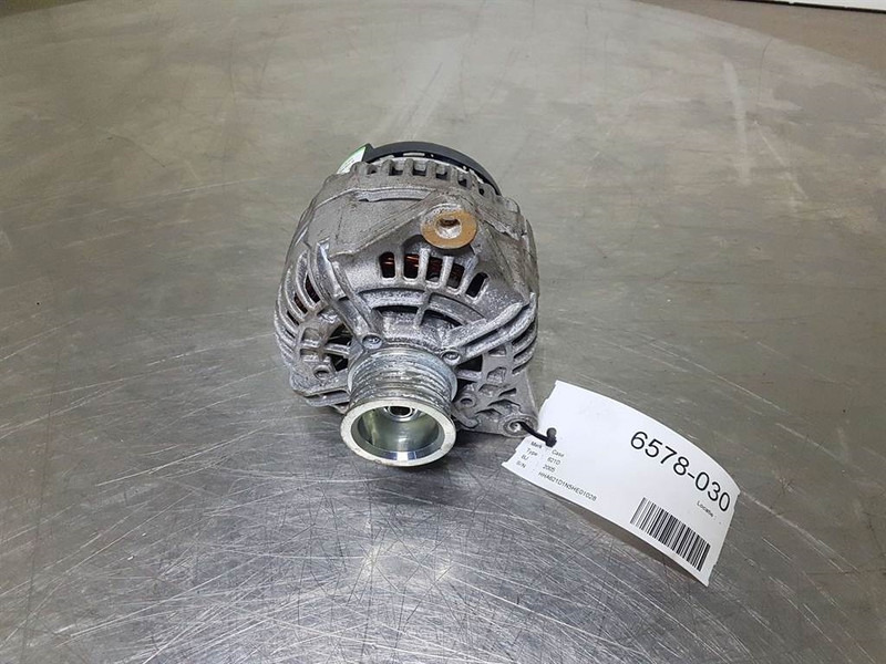 Case 621D-Plusline 0.124.655.005+-Alternator/Dynamo - Motor för Byggmaskiner: bild 1 Case 621D-Plusline 0.124.655.005+-Alternator/Dynamo - Motor för Byggmaskiner: bild 1
