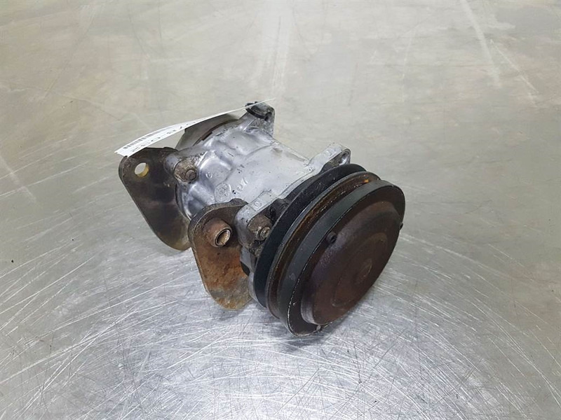 Case 621D-Sanden U4611-Compressor/Kompressor/Aircopomp - Motor för Byggmaskiner: bild 2 Case 621D-Sanden U4611-Compressor/Kompressor/Aircopomp - Motor för Byggmaskiner: bild 2