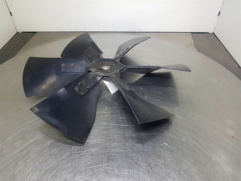 Case 921C - Fan/Lüfterrad/Koelvin - Motor för Byggmaskiner: bild 3 Case 921C - Fan/Lüfterrad/Koelvin - Motor för Byggmaskiner: bild 3