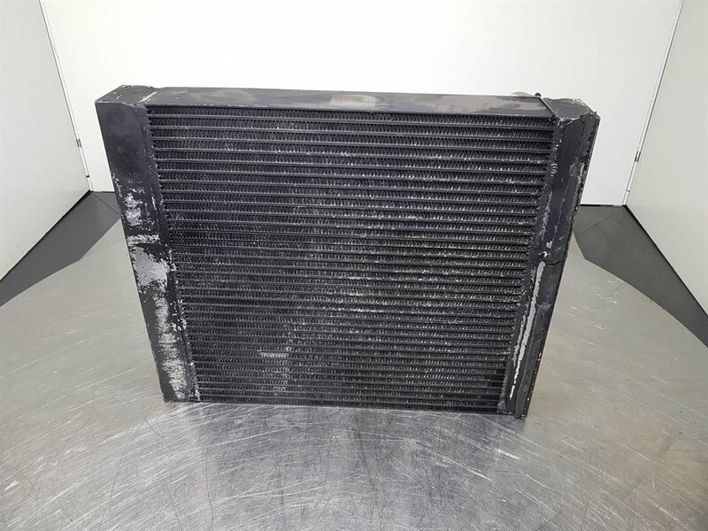 JCB 30/926624-AKG 4123.104.0000-Cooler/Kühler/Koeler - Motor och reservdelar för Byggmaskiner: bild 3 JCB 30/926624-AKG 4123.104.0000-Cooler/Kühler/Koeler - Motor och reservdelar för Byggmaskiner: bild 3