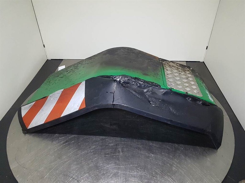 JCB 426E AGRI HT - Mud guard/Kotfluegel/Spatbord - Ram/ Chassi för Byggmaskiner: bild 1 JCB 426E AGRI HT - Mud guard/Kotfluegel/Spatbord - Ram/ Chassi för Byggmaskiner: bild 1