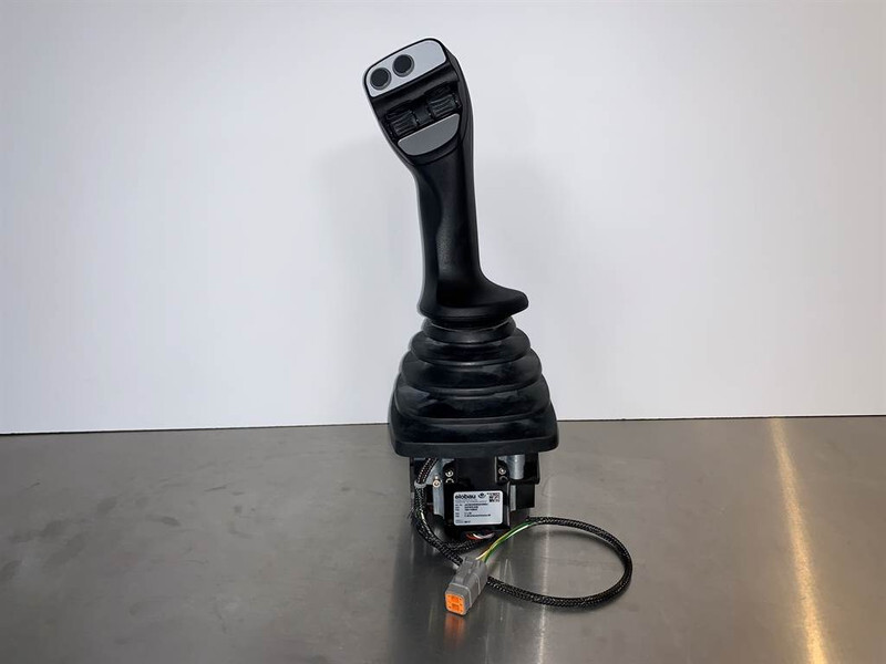 JLG 3006H-Elobau-J4C6ASS00GA0065J-Joystick - Elektriskt system för Byggmaskiner: bild 1 JLG 3006H-Elobau-J4C6ASS00GA0065J-Joystick - Elektriskt system för Byggmaskiner: bild 1