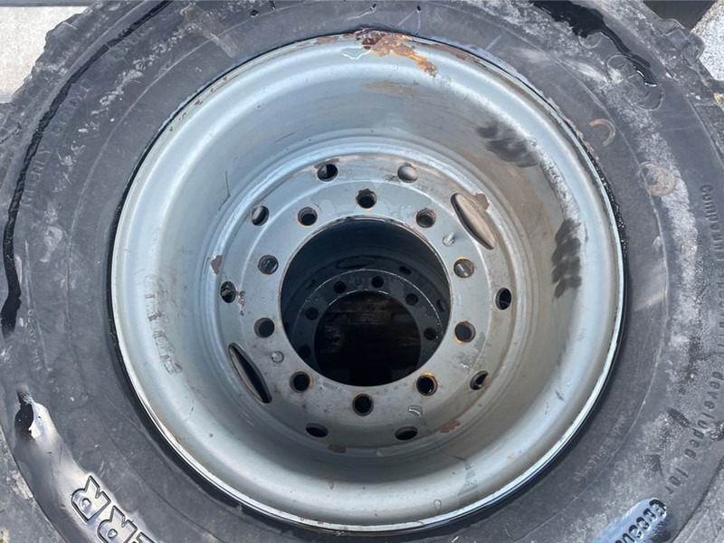Liebherr LH24M-10.00-20-Tire/Reifen/Band - Däck och fälgar för Byggmaskiner: bild 4 Liebherr LH24M-10.00-20-Tire/Reifen/Band - Däck och fälgar för Byggmaskiner: bild 4