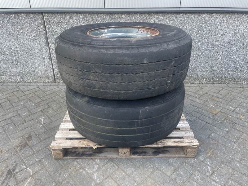 Michelin 425/65R22.5-Tire/Reifen/Band - Däck och fälgar för Byggmaskiner: bild 1 Michelin 425/65R22.5-Tire/Reifen/Band - Däck och fälgar för Byggmaskiner: bild 1