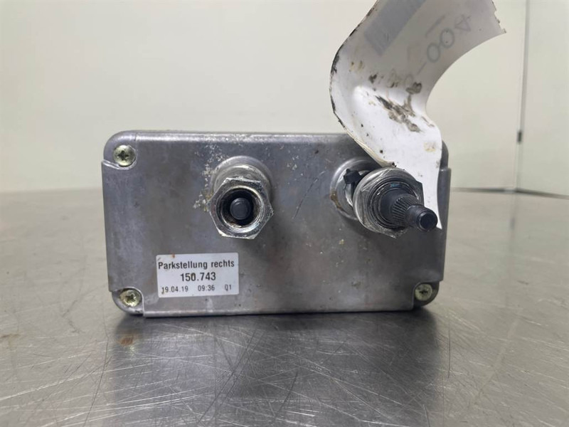 O & K L25.5-Valeo 150.743-24V-Wiper motor/Wischermotor - Elektriskt system för Byggmaskiner: bild 5 O & K L25.5-Valeo 150.743-24V-Wiper motor/Wischermotor - Elektriskt system för Byggmaskiner: bild 5