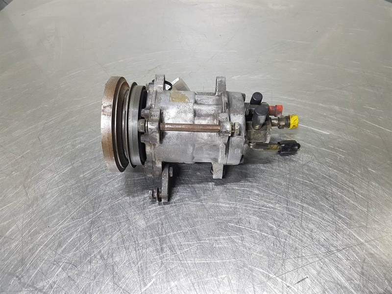 SANDEN SD7H15 - Compressor/Kompressor/Aircopomp - Motor och reservdelar för Byggmaskiner: bild 2 SANDEN SD7H15 - Compressor/Kompressor/Aircopomp - Motor och reservdelar för Byggmaskiner: bild 2