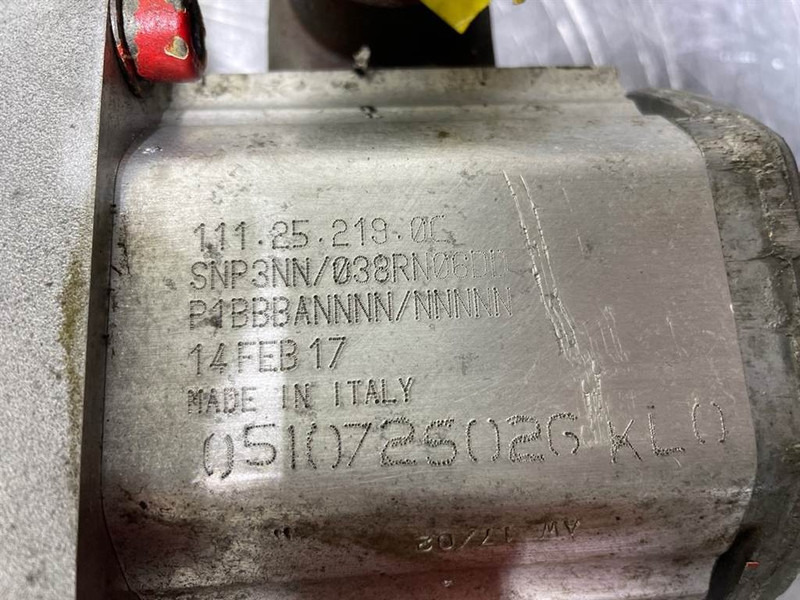 Sauer Danfoss SNP3NN/038RN06D-Gearpump/Zahnradpumpe/Tandwielpomp - Hydraulik för Byggmaskiner: bild 5 Sauer Danfoss SNP3NN/038RN06D-Gearpump/Zahnradpumpe/Tandwielpomp - Hydraulik för Byggmaskiner: bild 5