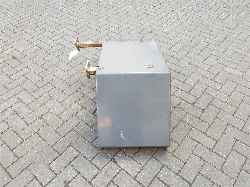 Terex TL210-0457002032/6457002032-Mud guard/Kotfluegel - Ram/ Chassi för Byggmaskiner: bild 3 Terex TL210-0457002032/6457002032-Mud guard/Kotfluegel - Ram/ Chassi för Byggmaskiner: bild 3