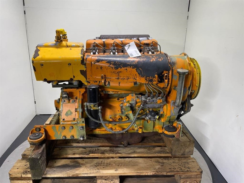 Zettelmeyer ZL801-Deutz F4L912-Engine/Motor - Motor för Byggmaskiner: bild 1 Zettelmeyer ZL801-Deutz F4L912-Engine/Motor - Motor för Byggmaskiner: bild 1