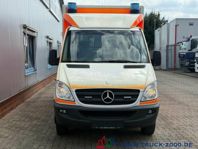 Mercedes-Benz Sprinter 516 Fahrtec RTW Luftfederung Retarder - Ambulans: bild 4 Mercedes-Benz Sprinter 516 Fahrtec RTW Luftfederung Retarder - Ambulans: bild 4