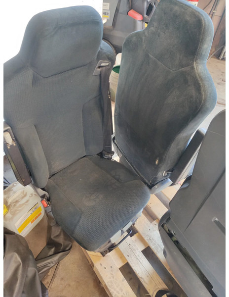 MAN Stoel Zetel MAN TGA / TGS/ TGL / TGX - Säte för Lastbil: bild 2 MAN Stoel Zetel MAN TGA / TGS/ TGL / TGX - Säte för Lastbil: bild 2