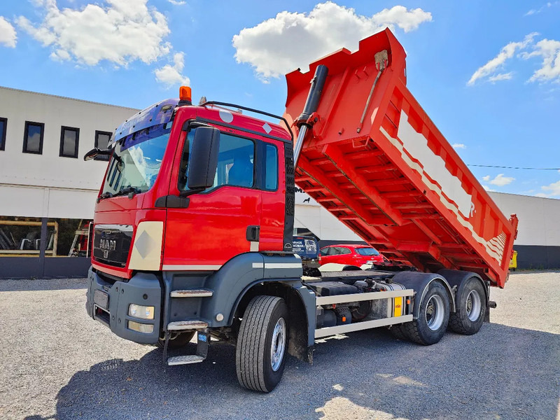 MAN TGS 33.440 6x4 kipper / trekker Euro 5 - Tippbil lastbil: bild 1 MAN TGS 33.440 6x4 kipper / trekker Euro 5 - Tippbil lastbil: bild 1