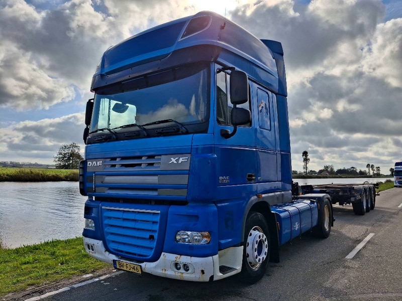 DAF XF 105.410 MANUAL GEARBOX - Dragbil: bild 1 DAF XF 105.410 MANUAL GEARBOX - Dragbil: bild 1