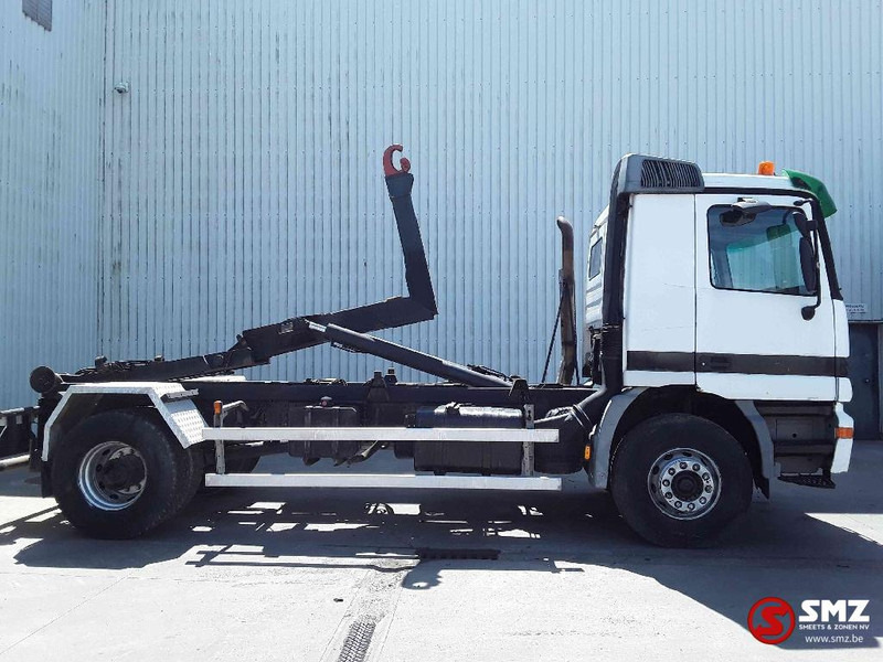 Mercedes-Benz Actros 1831 manual lames airco - Containerbil/ Växelflak lastbil: bild 4 Mercedes-Benz Actros 1831 manual lames airco - Containerbil/ Växelflak lastbil: bild 4