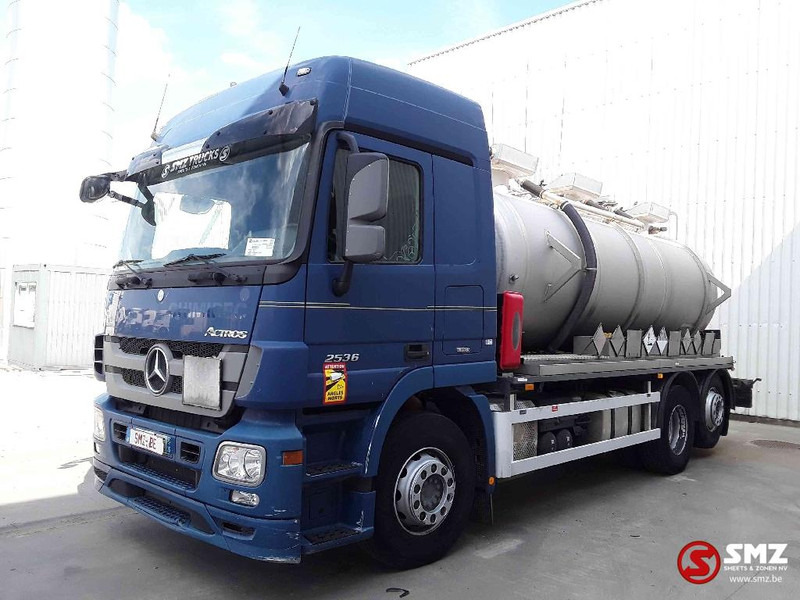 Mercedes-Benz Actros 2536 12400 l chemie tank - Tankbil: bild 3 Mercedes-Benz Actros 2536 12400 l chemie tank - Tankbil: bild 3