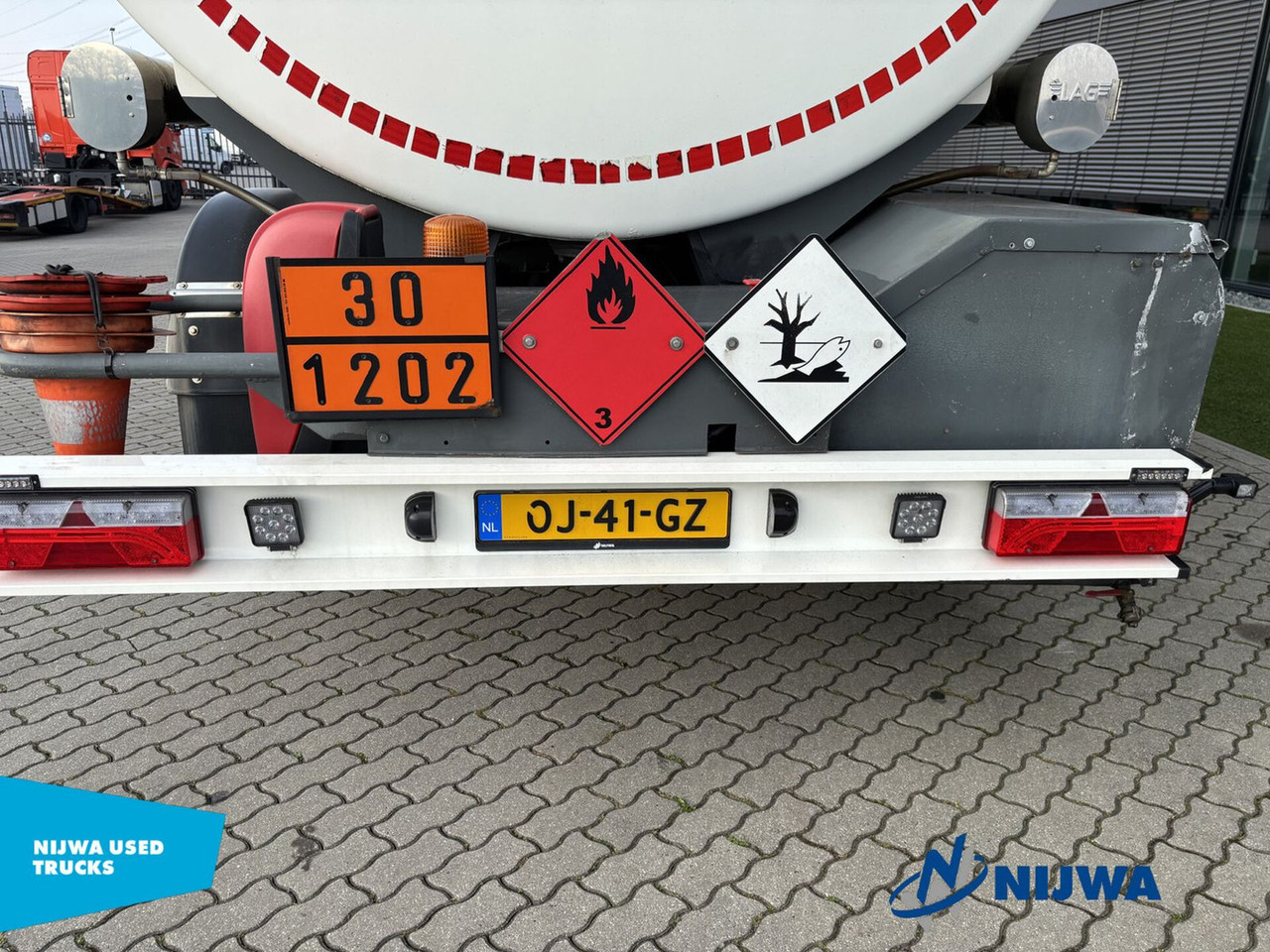 Lag O-3-43 Valid ADR + 47.500 L - Tanktrailer: bild 5 Lag O-3-43 Valid ADR + 47.500 L - Tanktrailer: bild 5