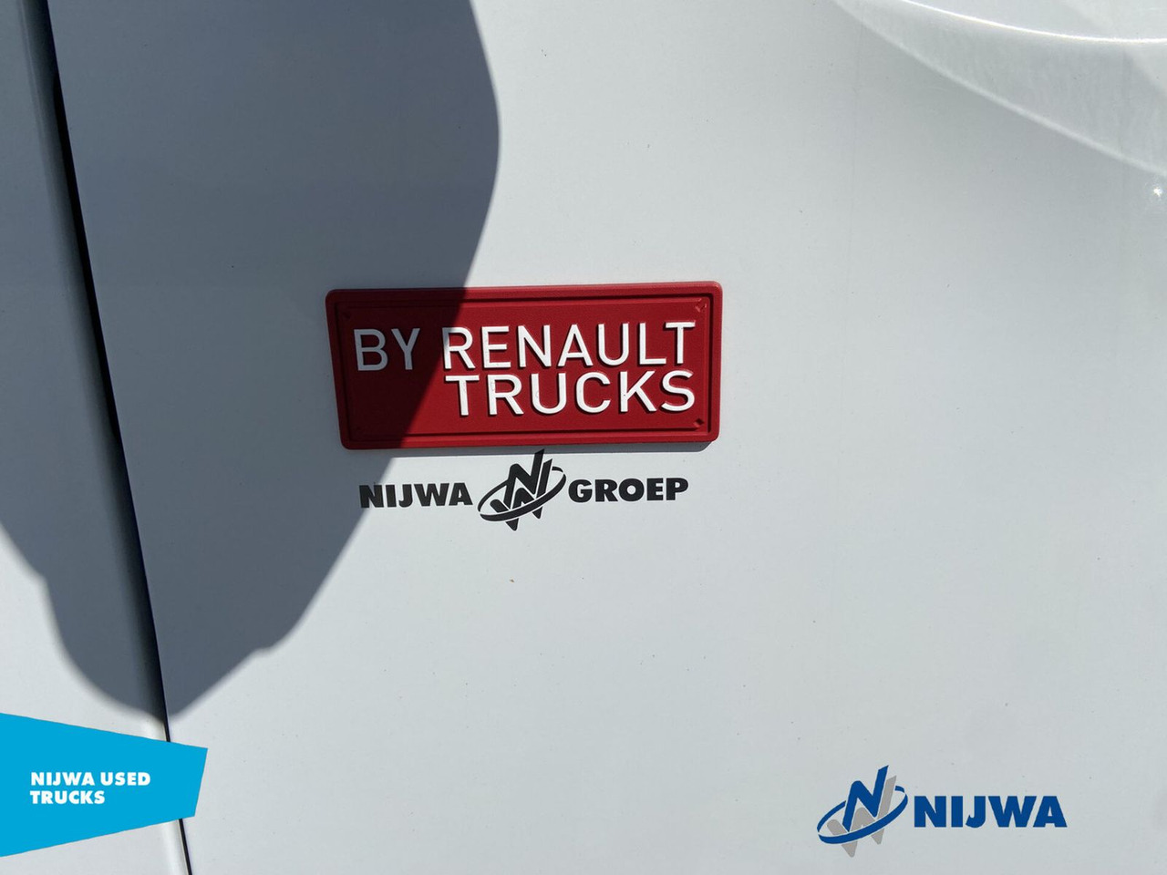 Renault MASTER 130 L3H2 Geïsoleerde bak + koeling Kasten - Skåpbil: bild 5 Renault MASTER 130 L3H2 Geïsoleerde bak + koeling Kasten - Skåpbil: bild 5