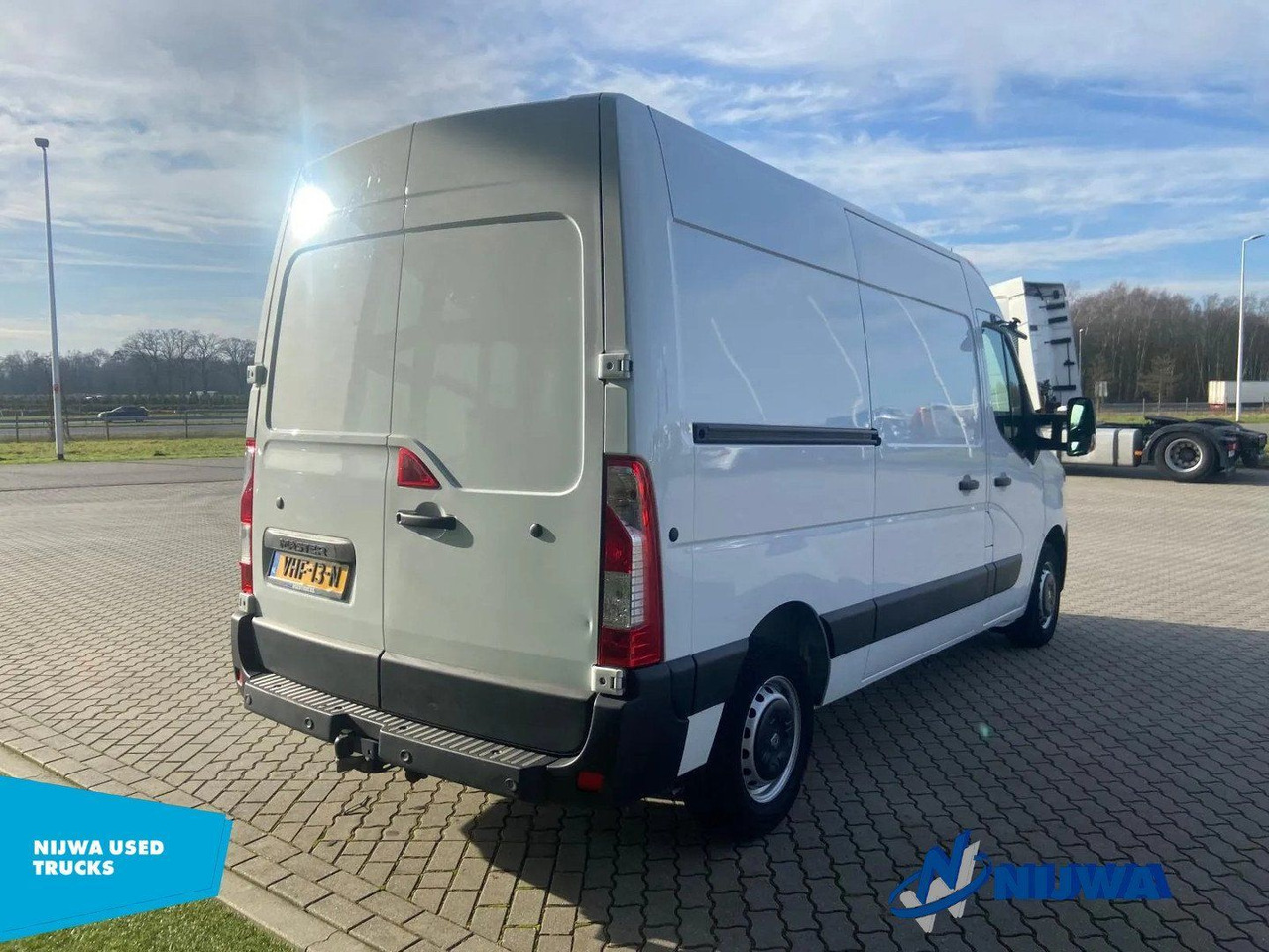 Renault Master T35 150 L2H2 Trekhaak + Navigatie Kasten - Skåpbil: bild 3 Renault Master T35 150 L2H2 Trekhaak + Navigatie Kasten - Skåpbil: bild 3