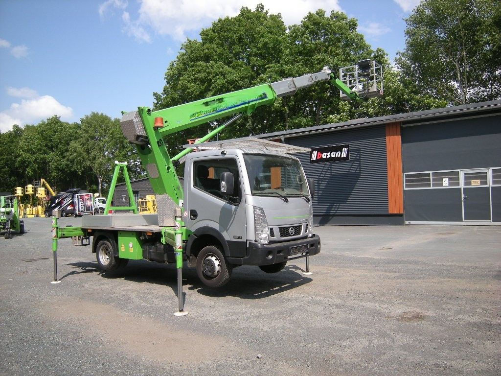 Nissan NT 400 Cabstar mit Palfinger P260BK, 21m - Billift: bild 2 Nissan NT 400 Cabstar mit Palfinger P260BK, 21m - Billift: bild 2