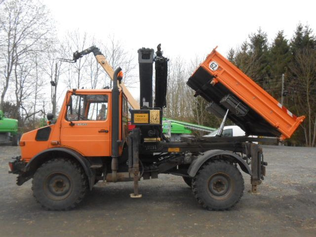 Unimog U1450 427/11 mit Kran - Tippbil lastbil, Kranbil: bild 1 Unimog U1450 427/11 mit Kran - Tippbil lastbil, Kranbil: bild 1
