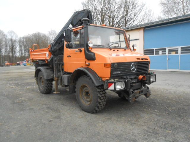 Unimog U1450 427/11 mit Kran - Tippbil lastbil, Kranbil: bild 2 Unimog U1450 427/11 mit Kran - Tippbil lastbil, Kranbil: bild 2