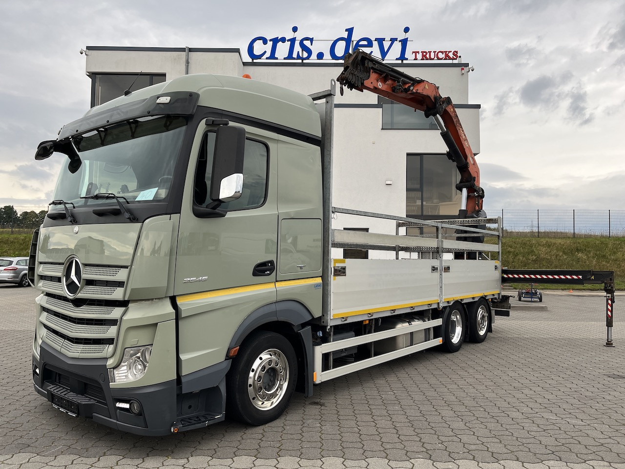 Mercedes-Benz Actros 2545 6x2 Atlas 265-A6 Lenk- Liftachse - Flakbil, Kranbil: bild 1 Mercedes-Benz Actros 2545 6x2 Atlas 265-A6 Lenk- Liftachse - Flakbil, Kranbil: bild 1