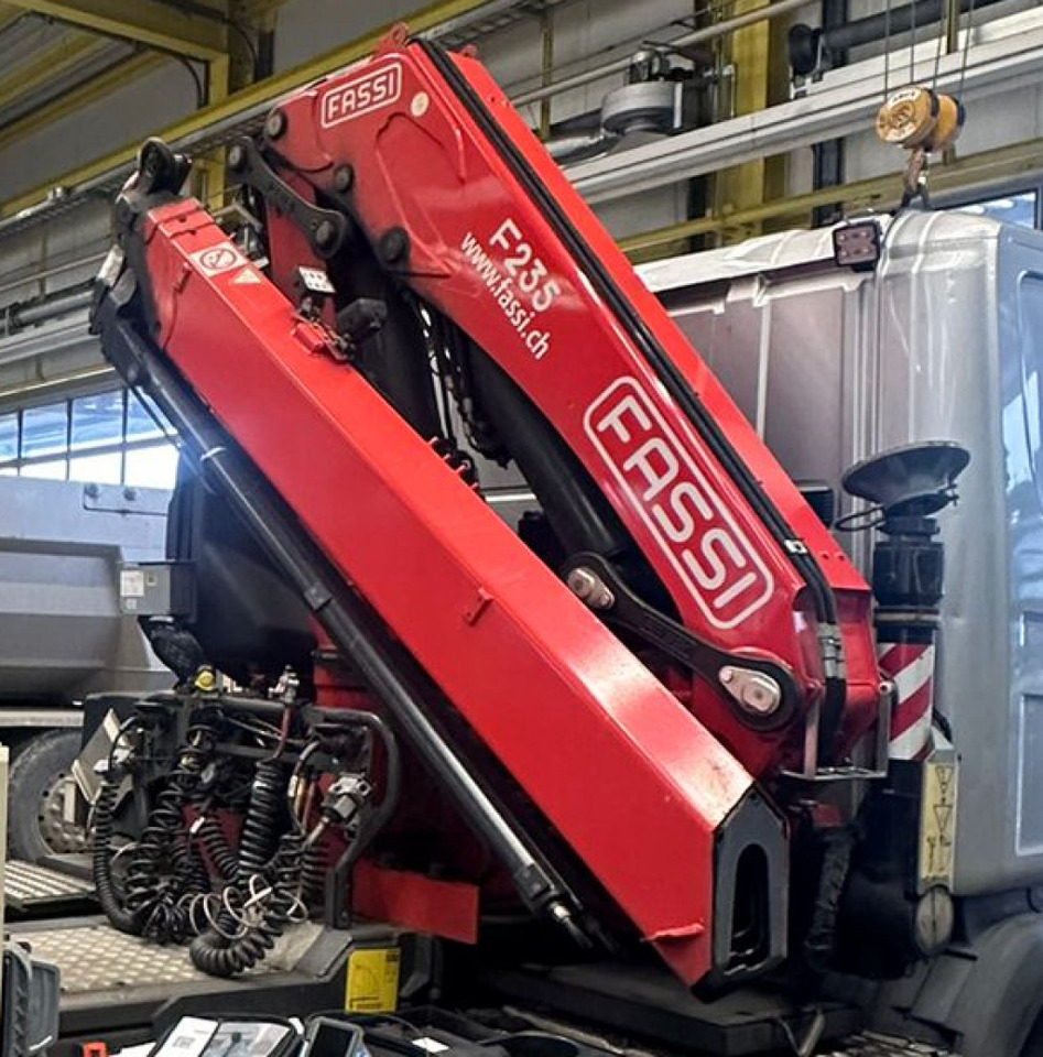 Palfinger FASSI F 235 A.2.23 Kran + Funk - Lastbilskran: bild 4 Palfinger FASSI F 235 A.2.23 Kran + Funk - Lastbilskran: bild 4