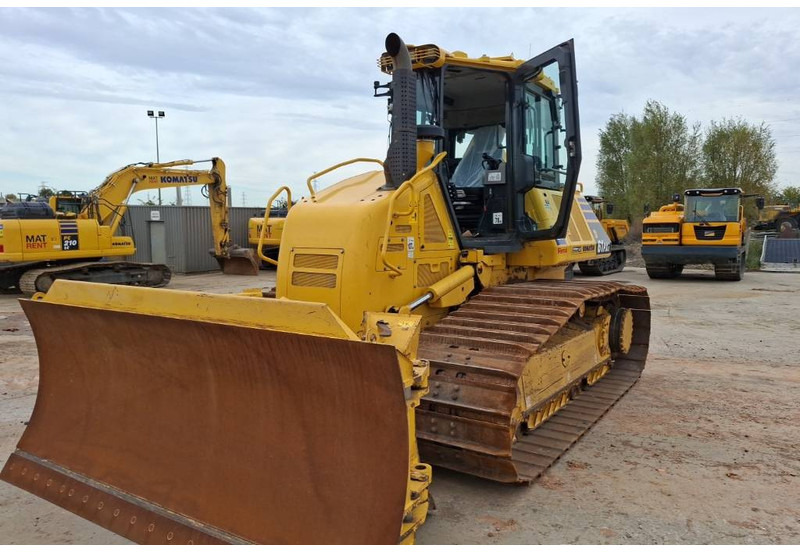 Komatsu D61PXI-24E0 - Bulldozer: bild 2 Komatsu D61PXI-24E0 - Bulldozer: bild 2