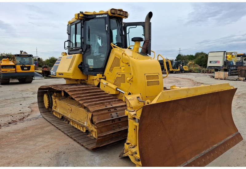 Komatsu D61PXI-24E0 - Bulldozer: bild 1 Komatsu D61PXI-24E0 - Bulldozer: bild 1