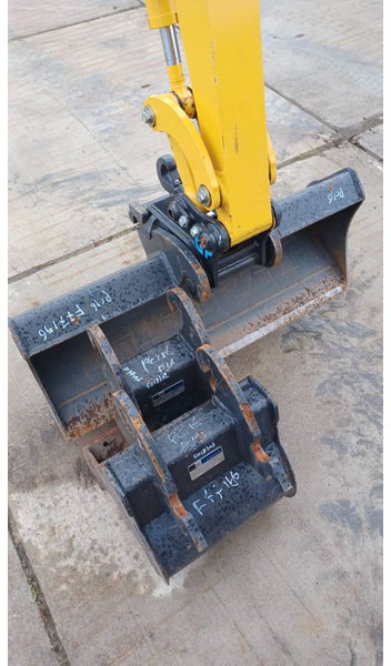 Komatsu PC16R-3HS - Minigrävmaskin: bild 3 Komatsu PC16R-3HS - Minigrävmaskin: bild 3