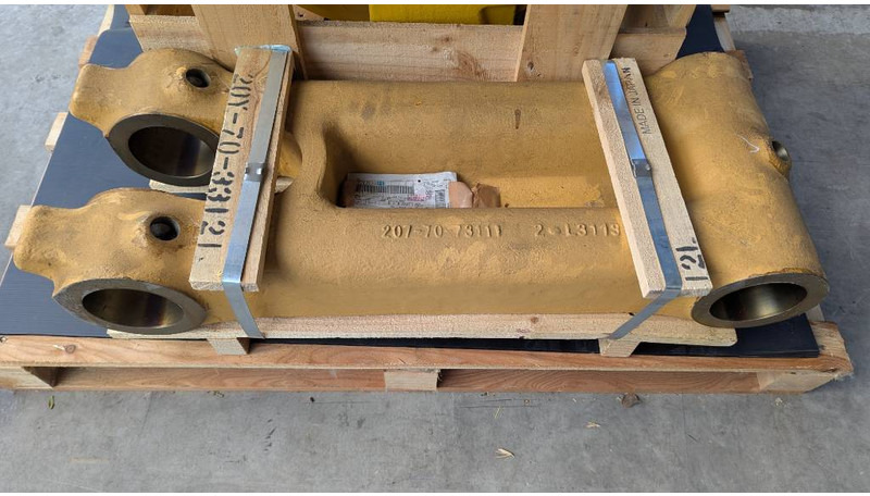Komatsu PC210LC-8 LINK 20Y-70-33121 - Bom för Byggmaskiner: bild 1 Komatsu PC210LC-8 LINK 20Y-70-33121 - Bom för Byggmaskiner: bild 1