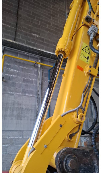 Komatsu PW148-10 PW148-8 PW140-7 Boom and Arm - Bom för Byggmaskiner: bild 3 Komatsu PW148-10 PW148-8 PW140-7 Boom and Arm - Bom för Byggmaskiner: bild 3