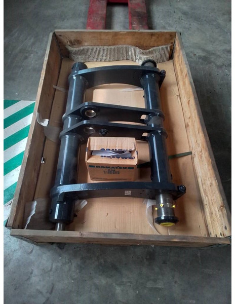Komatsu WA100 Quick coupler 42W-70-21402 - Redskapsfäste för Byggmaskiner: bild 4 Komatsu WA100 Quick coupler 42W-70-21402 - Redskapsfäste för Byggmaskiner: bild 4