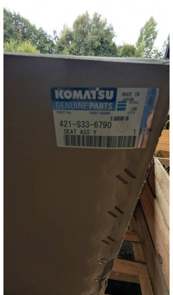 Komatsu WA380-8 SEAT ASS'Y 421-S33-6790 - Hytt och interiör för Byggmaskiner: bild 2 Komatsu WA380-8 SEAT ASS'Y 421-S33-6790 - Hytt och interiör för Byggmaskiner: bild 2
