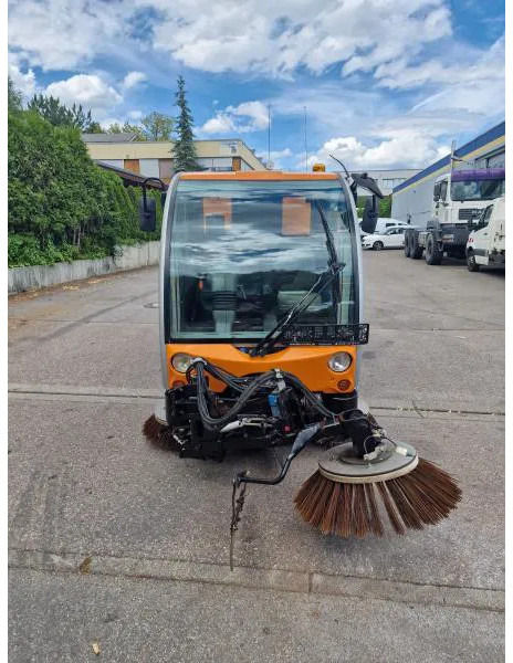Bucher Kehrmaschine BUCHER-GUYER Kehrmaschine EG 4.500 kg Diesel Topzustand - Industriell sopmaskin: bild 3 Bucher Kehrmaschine BUCHER-GUYER Kehrmaschine EG 4.500 kg Diesel Topzustand - Industriell sopmaskin: bild 3