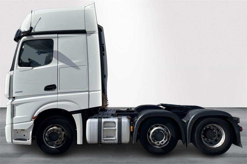 Mercedes-Benz ACTROS 2551LS 6x2/4 Väliteli - Dragbil: bild 4 Mercedes-Benz ACTROS 2551LS 6x2/4 Väliteli - Dragbil: bild 4