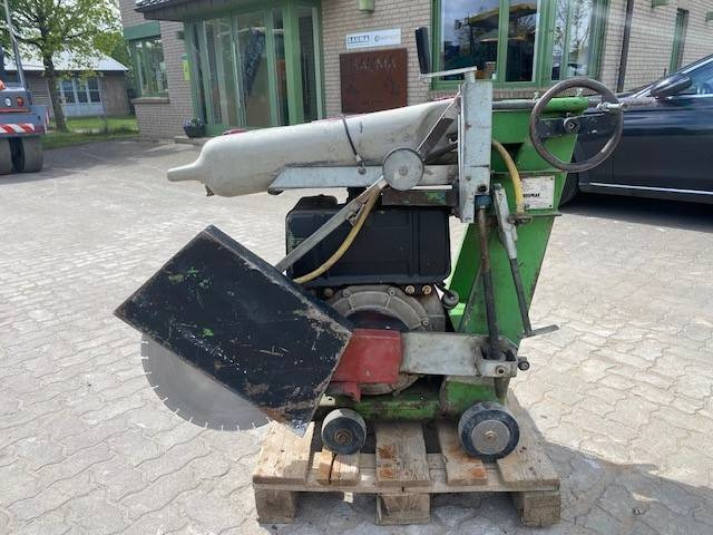 Lissmac FS-16 D/I (12005321) - Byggmaskiner: bild 1 Lissmac FS-16 D/I (12005321) - Byggmaskiner: bild 1