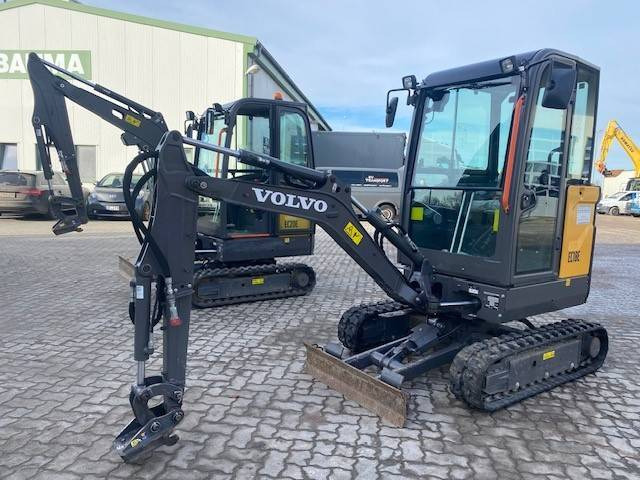 Volvo EC 18 E MIETE / RENTAL (12001764) - Minigrävmaskin: bild 1 Volvo EC 18 E MIETE / RENTAL (12001764) - Minigrävmaskin: bild 1