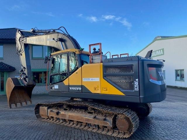 Volvo EC 250 E NL MIETE / RENTAL (12001056) - Bandgrävare: bild 2 Volvo EC 250 E NL MIETE / RENTAL (12001056) - Bandgrävare: bild 2