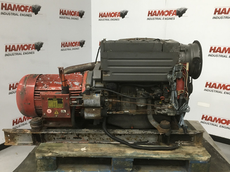 Deutz BF4L1011F FOR PARTS - Byggmaskiner: bild 1 Deutz BF4L1011F FOR PARTS - Byggmaskiner: bild 1