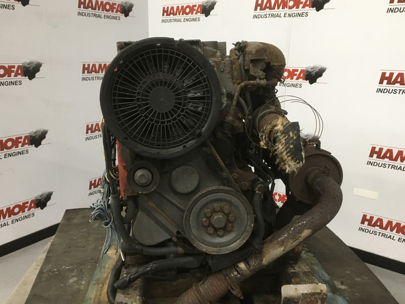 Deutz BF4L1011F FOR PARTS - Byggmaskiner: bild 5 Deutz BF4L1011F FOR PARTS - Byggmaskiner: bild 5