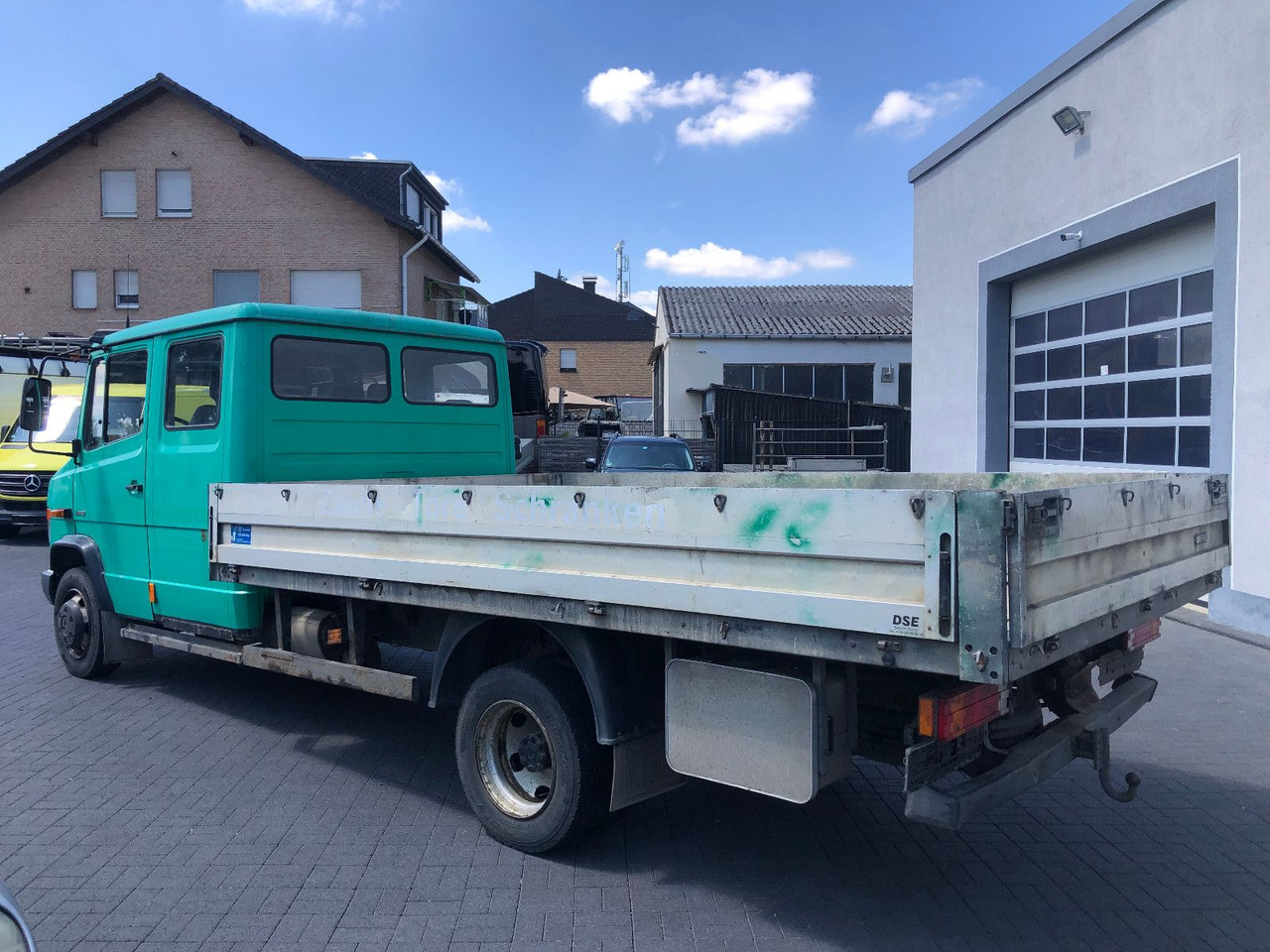 Mercedes-Benz Vario 818 D, DoKa - Transportbil med flak, Dubbelhytt transportbil: bild 5 Mercedes-Benz Vario 818 D, DoKa - Transportbil med flak, Dubbelhytt transportbil: bild 5