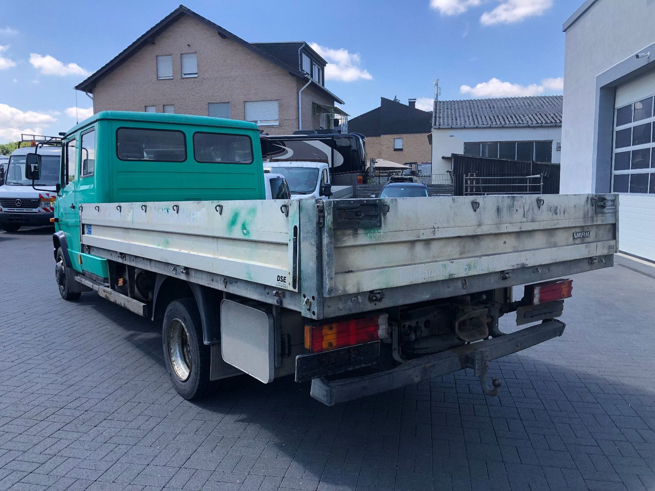 Mercedes-Benz Vario 818 D, DoKa - Transportbil med flak, Dubbelhytt transportbil: bild 4 Mercedes-Benz Vario 818 D, DoKa - Transportbil med flak, Dubbelhytt transportbil: bild 4