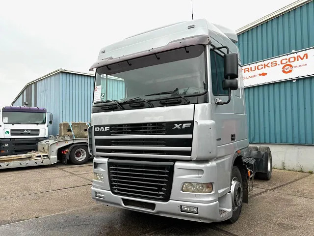 DAF XF 95.430 SPACECAB 4x2 (EURO 4 / ZF16 MANUAL GEARBOX / AIRCONDITIONING) - Dragbil: bild 1 DAF XF 95.430 SPACECAB 4x2 (EURO 4 / ZF16 MANUAL GEARBOX / AIRCONDITIONING) - Dragbil: bild 1