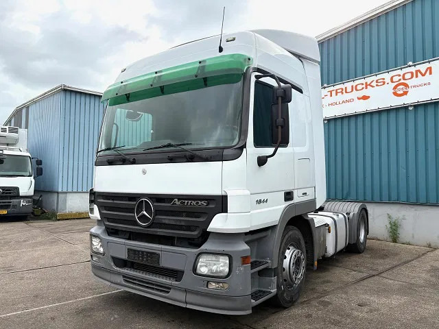 Mercedes-Benz Actros 1844 LS (MP2) (TELLIGENT AUTOMATIC / AIRCONDITIONING / 2x DIESELTANK / EURO 5) - Dragbil: bild 1 Mercedes-Benz Actros 1844 LS (MP2) (TELLIGENT AUTOMATIC / AIRCONDITIONING / 2x DIESELTANK / EURO 5) - Dragbil: bild 1