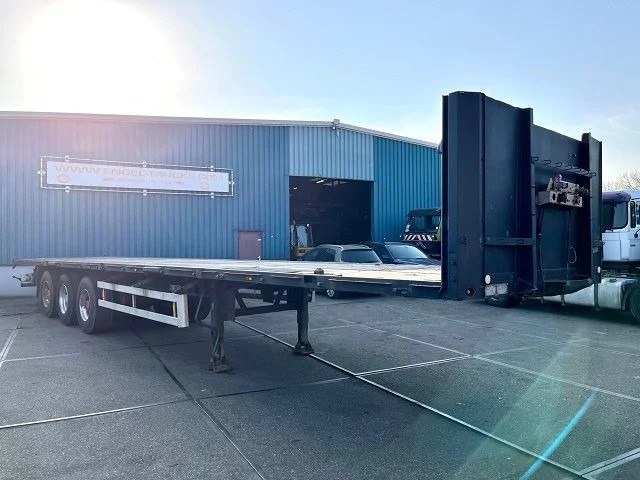 Van Hool 3B1047 13.60M. FLATBED TRAILER WITH 40FT TWISTLOCKS (SAF-AXLES / DISC BRAKES / 40FT TWISTLOCKS) - Flaktrailer: bild 2 Van Hool 3B1047 13.60M. FLATBED TRAILER WITH 40FT TWISTLOCKS (SAF-AXLES / DISC BRAKES / 40FT TWISTLOCKS) - Flaktrailer: bild 2