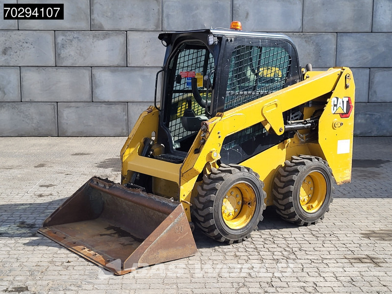 Caterpillar 226 D3 BUCKET + FORKS - Kompaktlastare/ Slirstyrda lastare: bild 3 Caterpillar 226 D3 BUCKET + FORKS - Kompaktlastare/ Slirstyrda lastare: bild 3