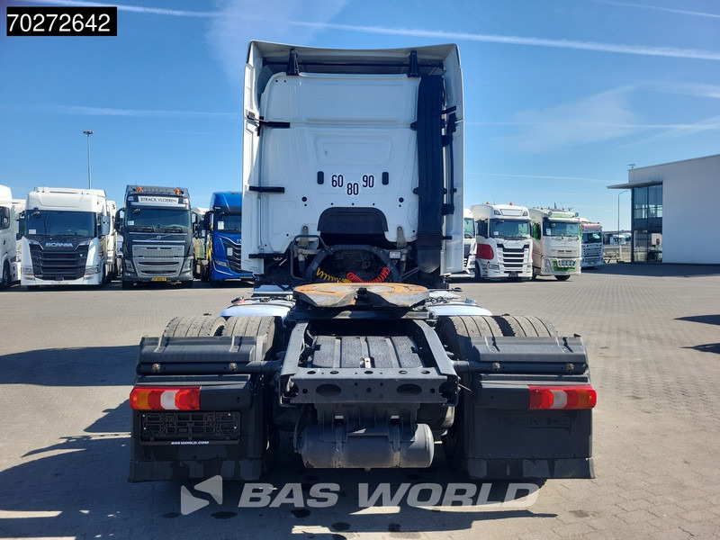 Mercedes-Benz Actros 1848 4X2 StreamSpace 2x Tanks - Dragbil: bild 3 Mercedes-Benz Actros 1848 4X2 StreamSpace 2x Tanks - Dragbil: bild 3