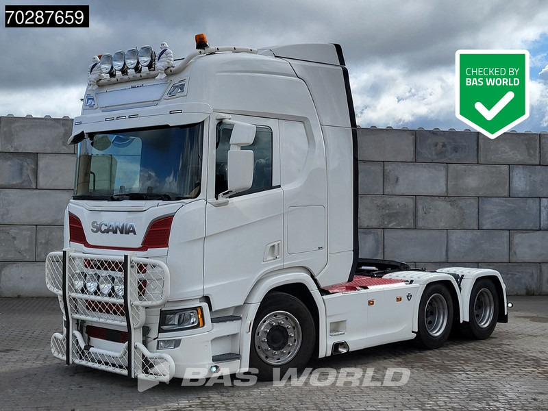 Scania R590 R 6X4 Full-Air Retarder Standklima Leather LED - Dragbil: bild 1 Scania R590 R 6X4 Full-Air Retarder Standklima Leather LED - Dragbil: bild 1
